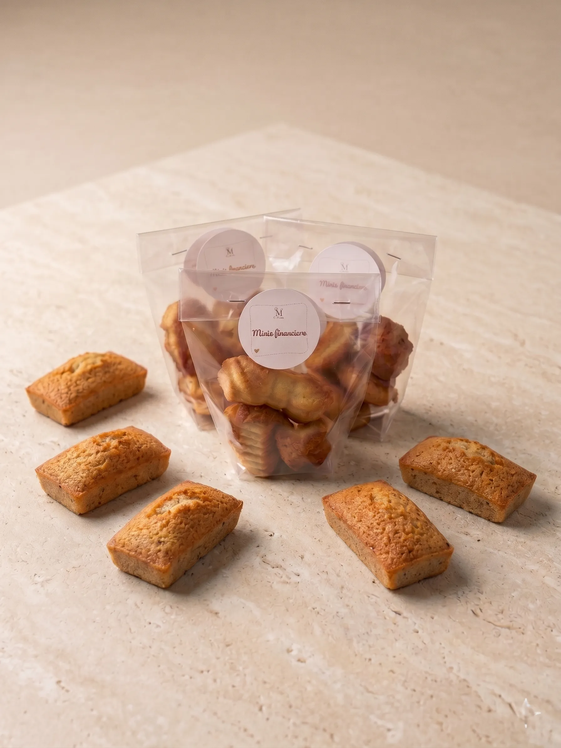 Sachet de financiers artisanaux aux amandes ou noisettes